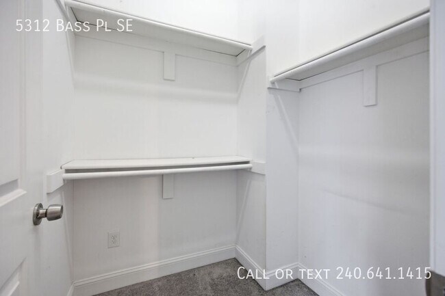 Building Photo - 5312 Bass Pl SE