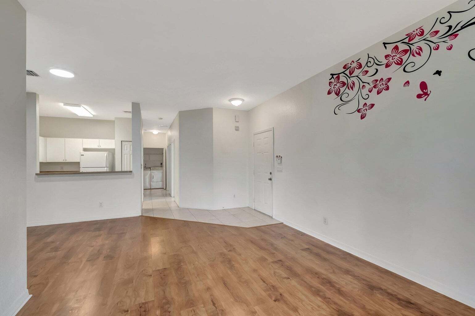 Building Photo - 3070 Grandiflora Dr