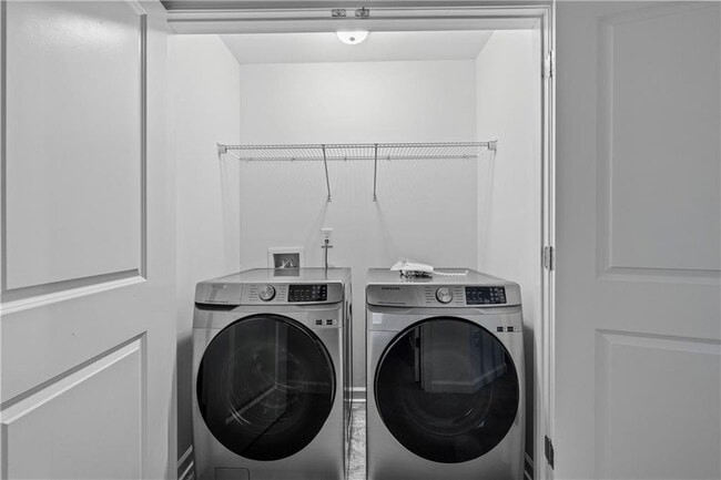 Building Photo - 5038 Longview Walk