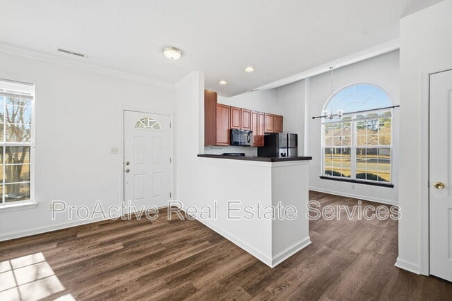 Building Photo - 2021 Livingston St