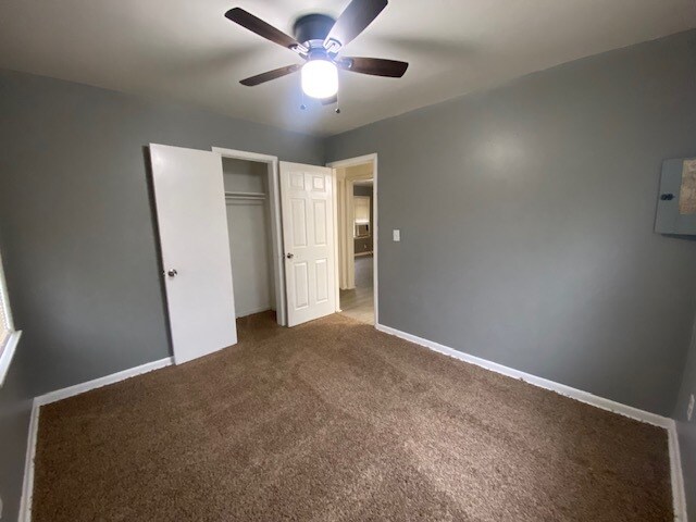Building Photo - 1141 SW 51st St