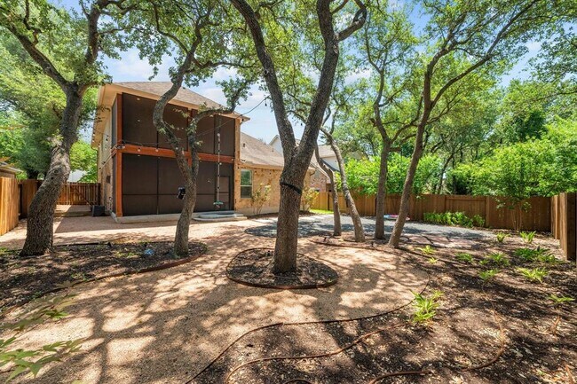 Building Photo - 10820 Sky Rock Dr