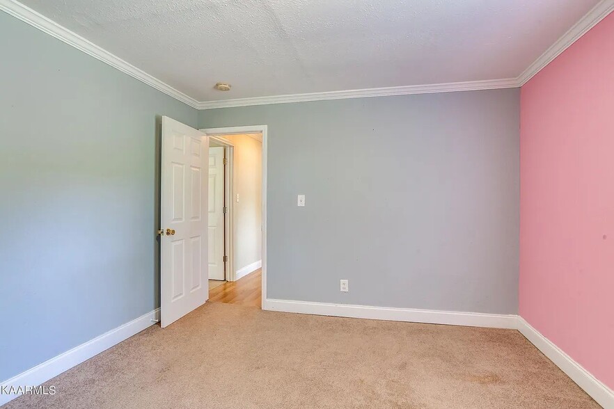 Building Photo - 4919 Coster Rd