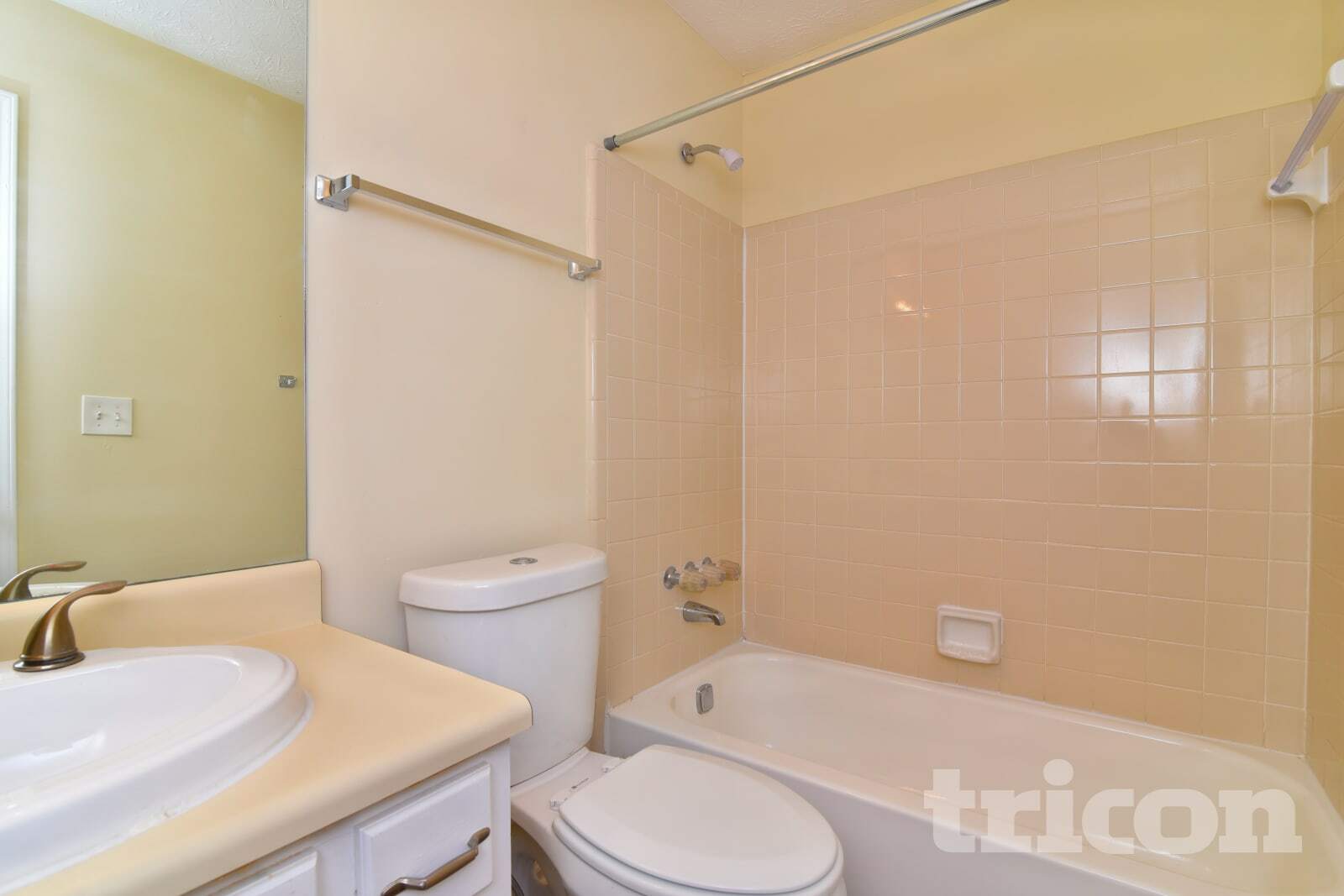 Building Photo - 2520 Hewatt Rd