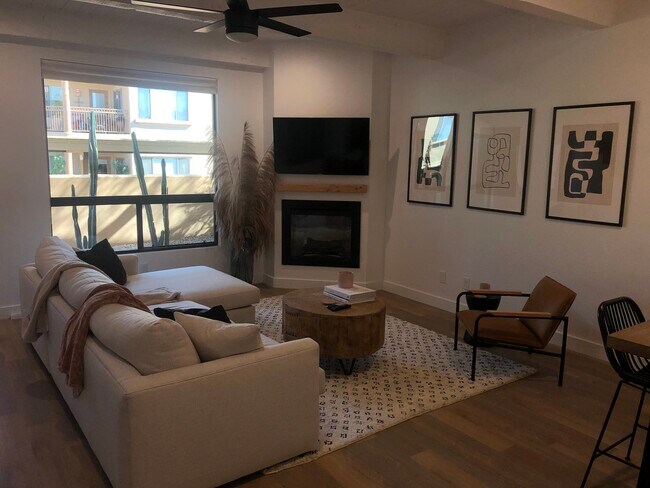 Greatroom - 16517 E Gunsight Dr