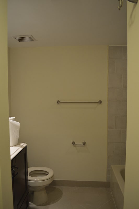 Building Photo - 216 Lake Pointe Dr