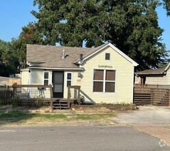 Building Photo - $1,355.00 Move-in-special