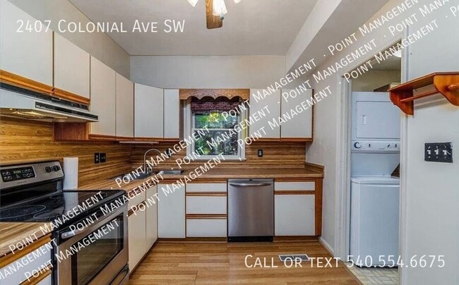 Building Photo - 2407 Colonial Ave SW