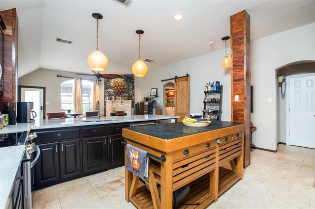 Building Photo - 3705 Cottonwood Springs Dr