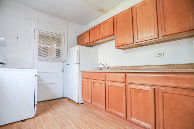 Primary Photo - 4246 N Francisco Ave