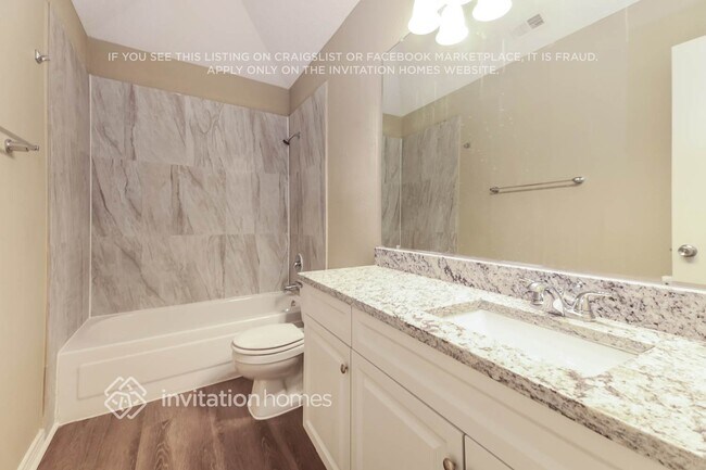 Building Photo - 2018 Falcon Ridge Dr