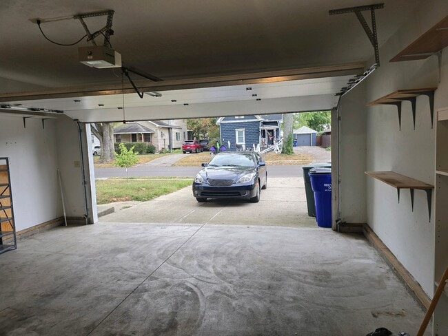 Building Photo - 600 Nordale Ave