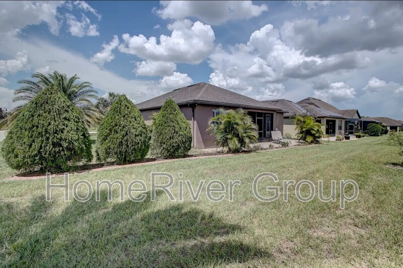 Building Photo - 581 Vista Sol Dr