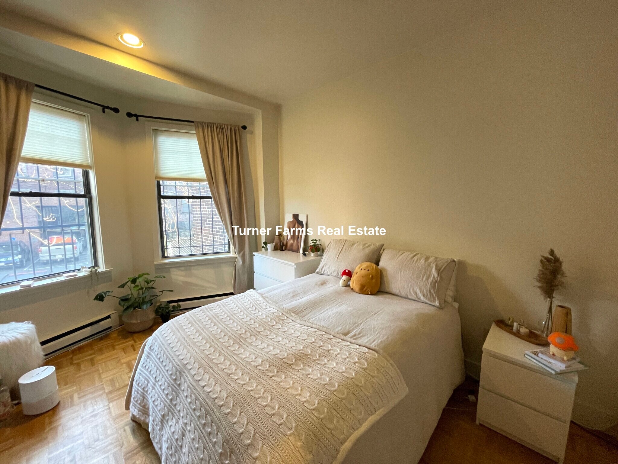 Building Photo - 616 Columbus Ave