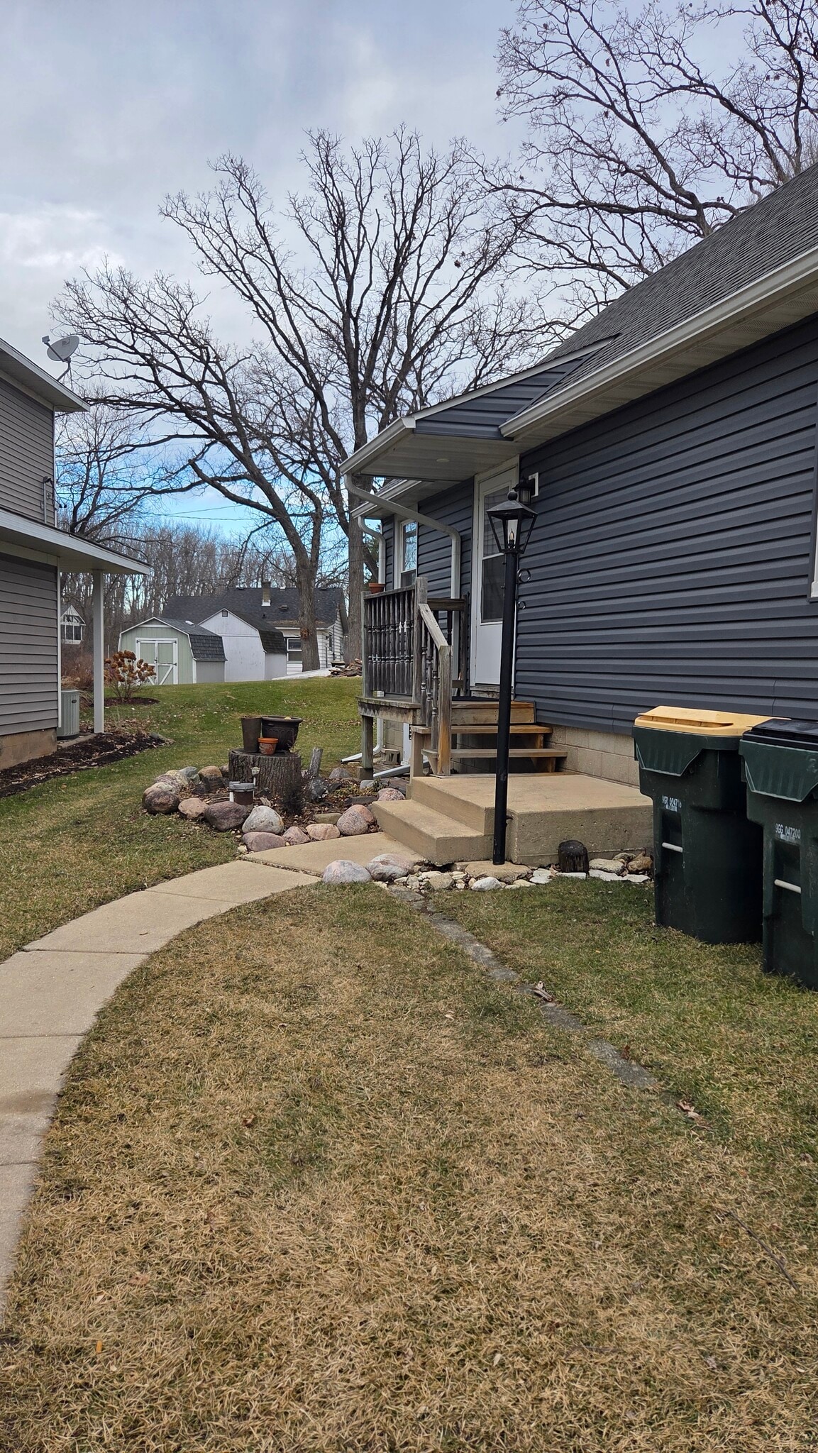 Building Photo - 1123 Lucille Ave