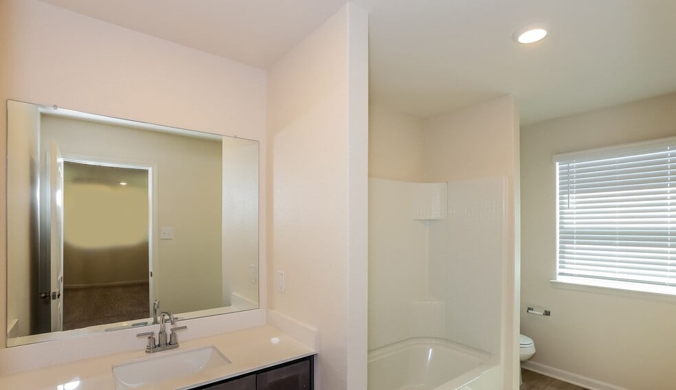 Building Photo - 9625 Teton Vis Dr