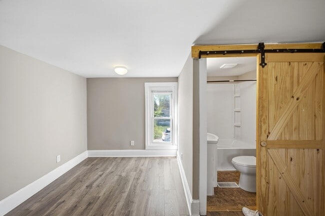 Building Photo - Cozy & Modern 1-Bed, 2-Bath Tiny Home – Renovated in Columbus!