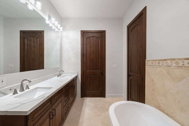 Building Photo - 36648 N 27th Ave