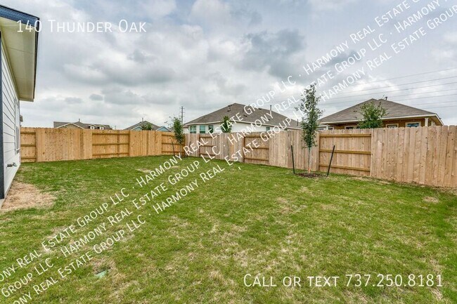 Building Photo - 140 Thunder Oak