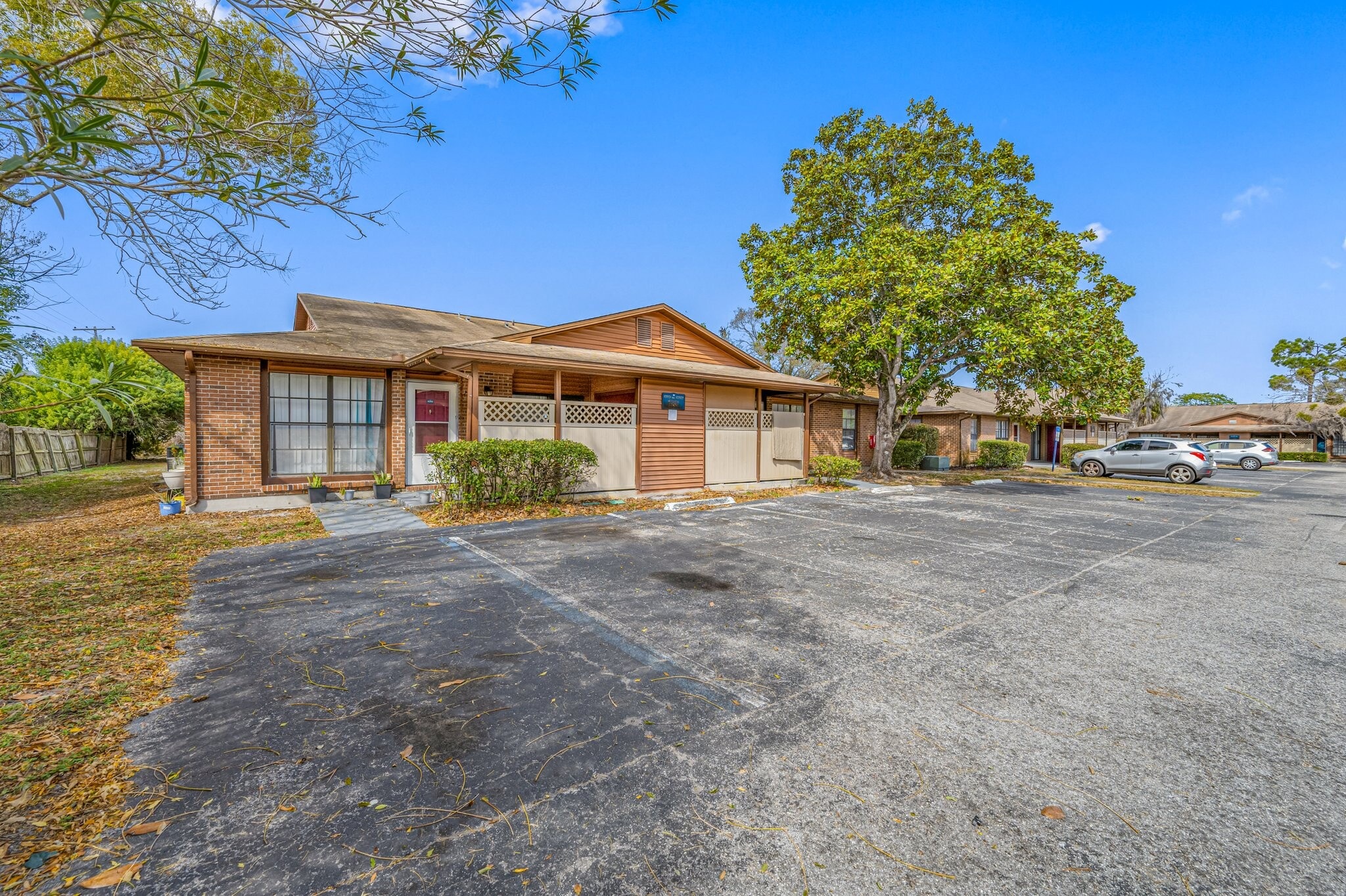 Building Photo - 7110 Tudor Ln