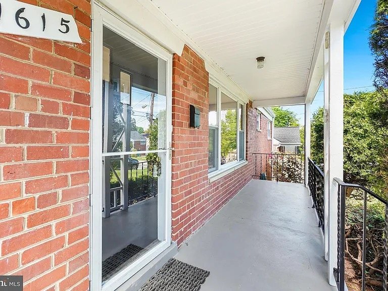 Building Photo - 1615 Parham Pl