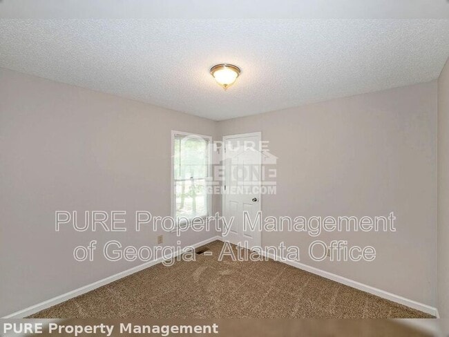 Building Photo - 52 E Boxwood Dr SE