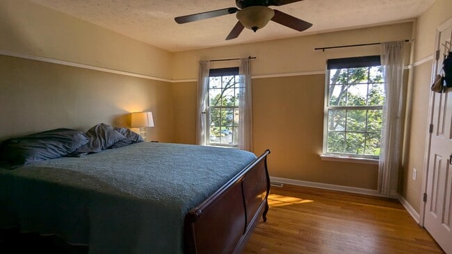 Building Photo - 138 Parkside Dr