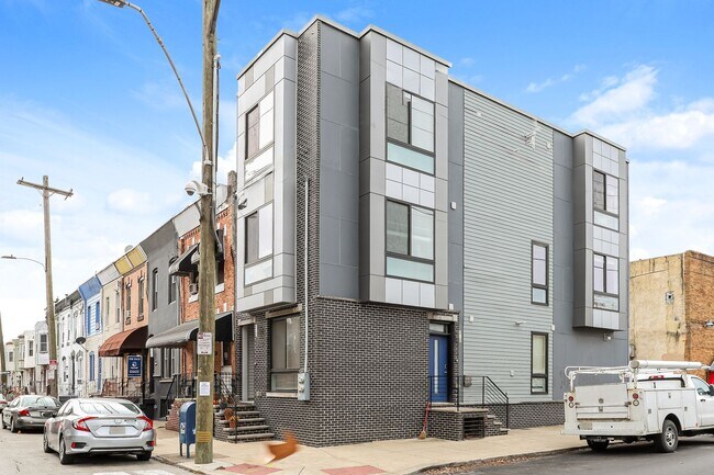 Building Photo - 1400 S 24th St