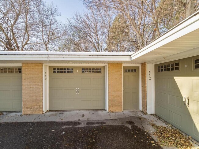 Building Photo - 5412 France Ave S