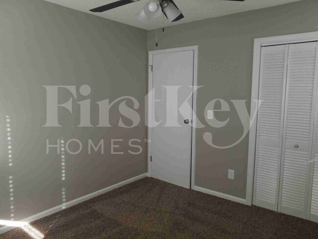 Building Photo - 4019 Ladson Rd