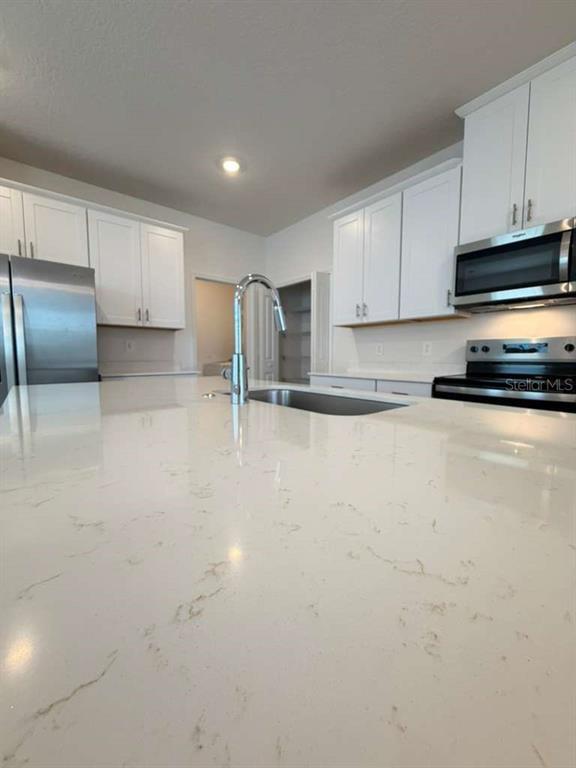 Building Photo - 2265 Hen Rd