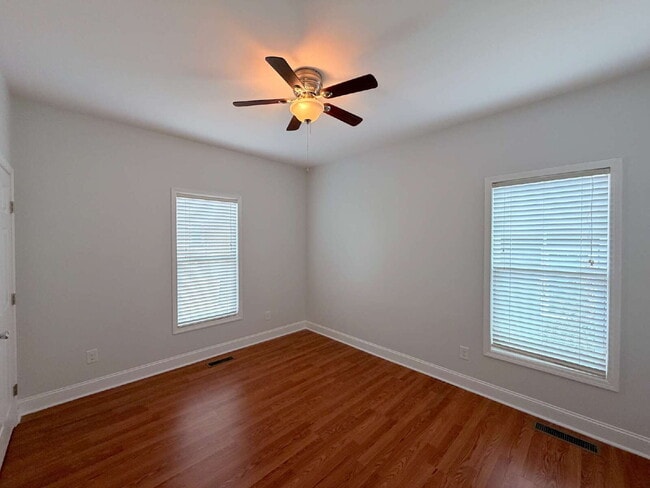 Building Photo - Charming 3-Bedroom Home in the Heart of Raleigh!