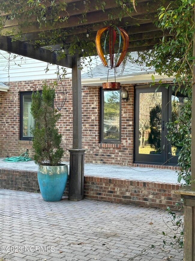 Building Photo - 205 Gemini Ct