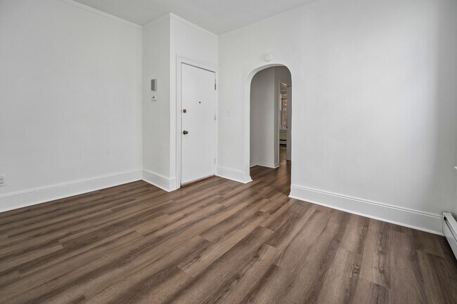 Building Photo - 154 W 29th St