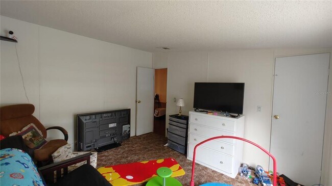 Building Photo - 11025 Pinto Dr