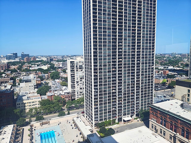 Building Photo - 70 W Burton Pl