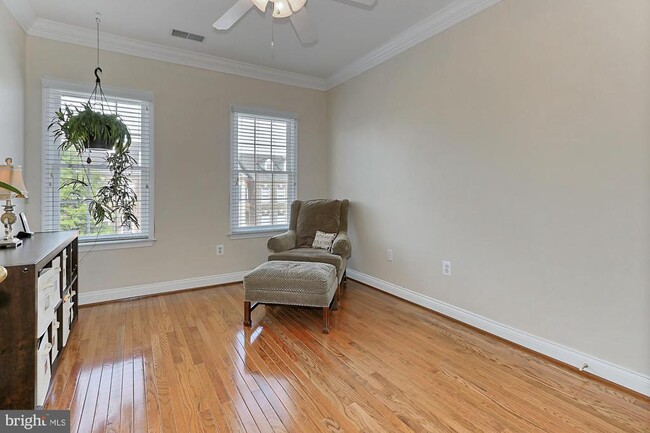 Building Photo - 43780 Ballybunion Terrace