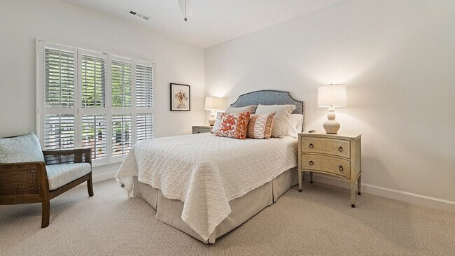 Building Photo - 20 Brandon Way