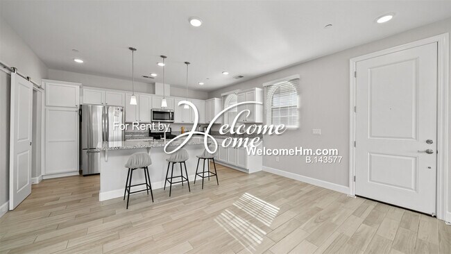 Building Photo - 2031 Cradle Mountain Dr