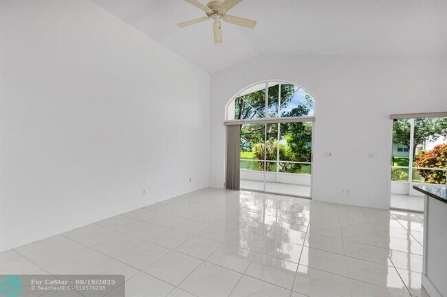 Building Photo - 9631 Orchid Grove Trail