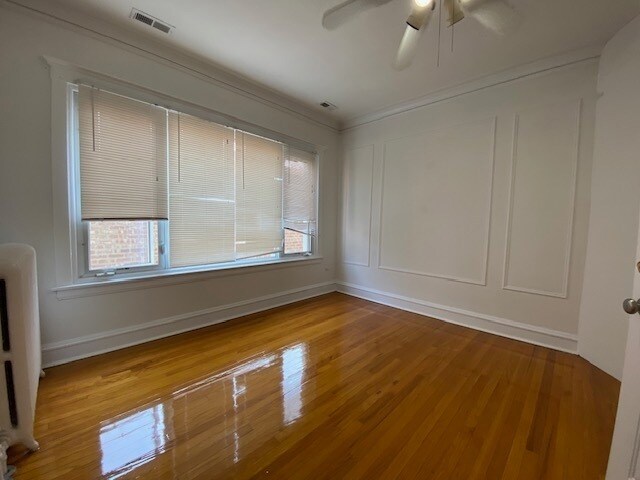 Building Photo - 1318 W Arthur Ave