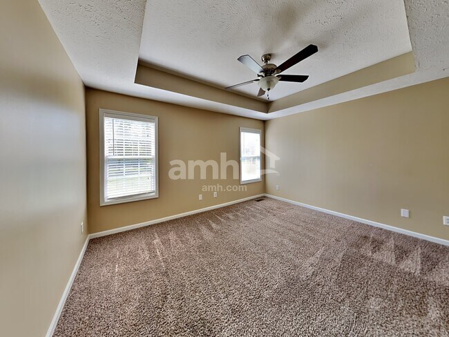 Building Photo - 115 Crenshaw Dr