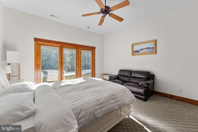 Building Photo - 3535 Meadow Rd