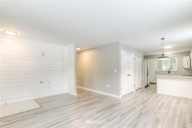 Building Photo - 9206 144th St Ct NW
