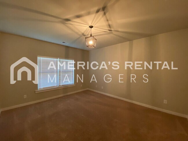 Building Photo - 170 Ridgeview Cir
