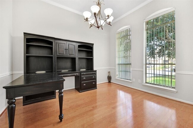 Building Photo - 2510 Pine Brook Dr