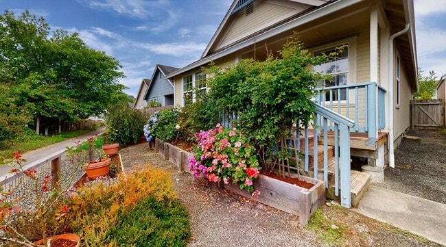 Building Photo - 2093 Tina Ct