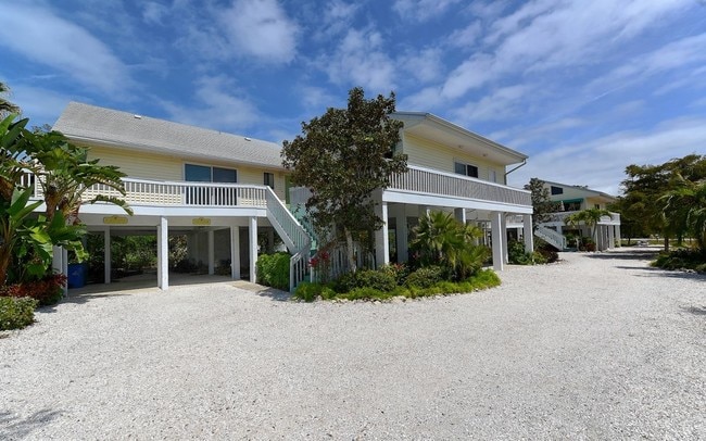 Building Photo - 2922 Gulf of Mexico Dr