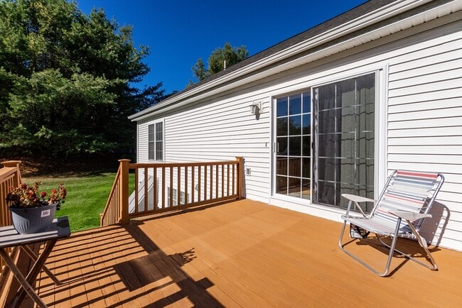 Building Photo - 37 Augusta Way