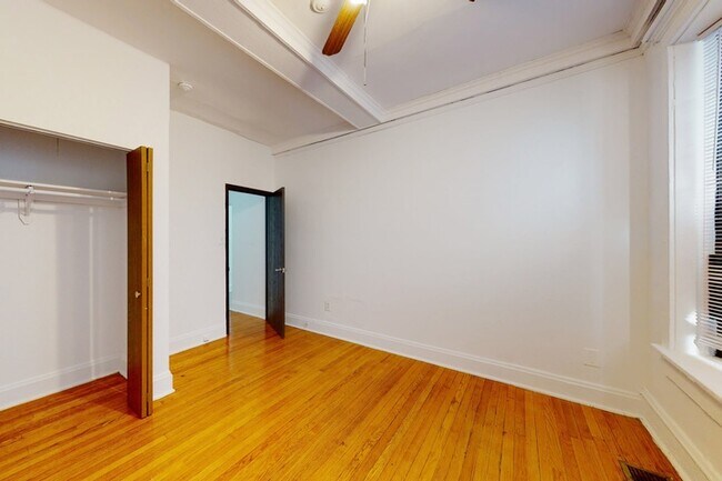 Floorplan - 5218-5220 S. Kimbark Avenue